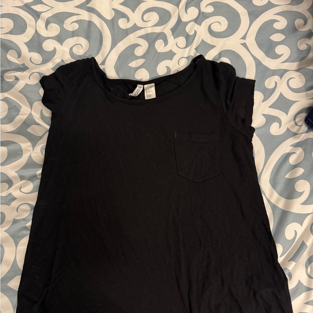 H&M Black Short Sleeve Tee